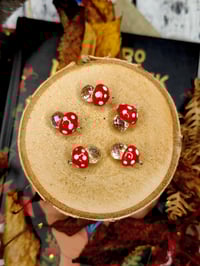 Image 3 of Zawieszka z malutkim grzybkiem