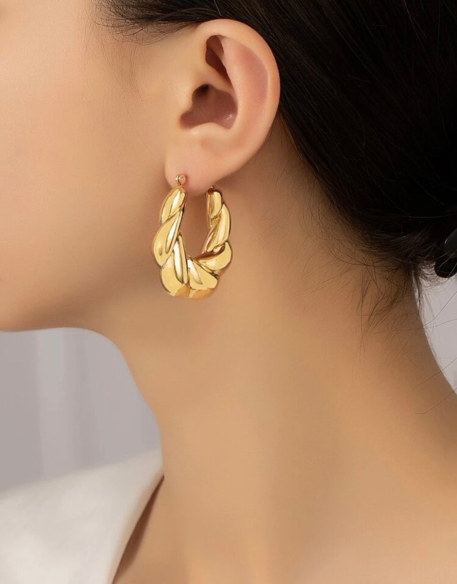 Image of Queens Mini Hoops