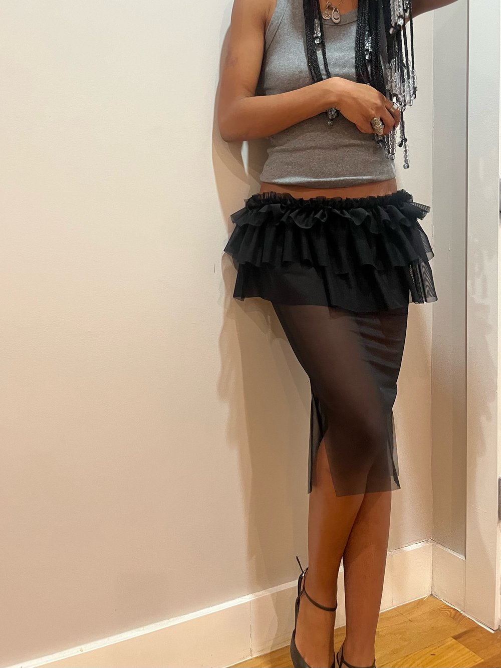 the VIXEN two-piece set, in black
