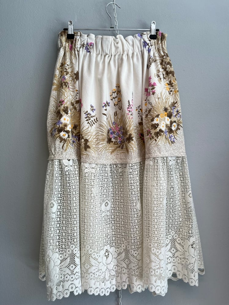 Image of Flower and lace skirt (xs-xxl)