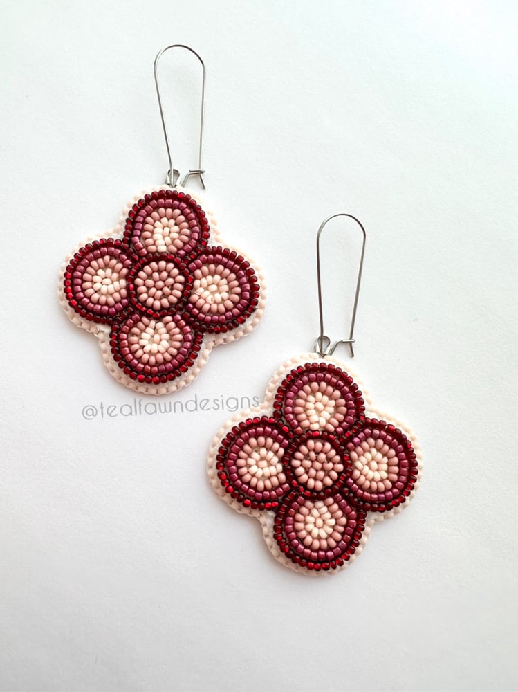 Image of Pink Ombre Beaded Floral Earrings