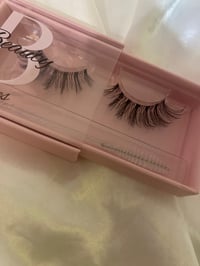 Image 5 of Finesse style lash