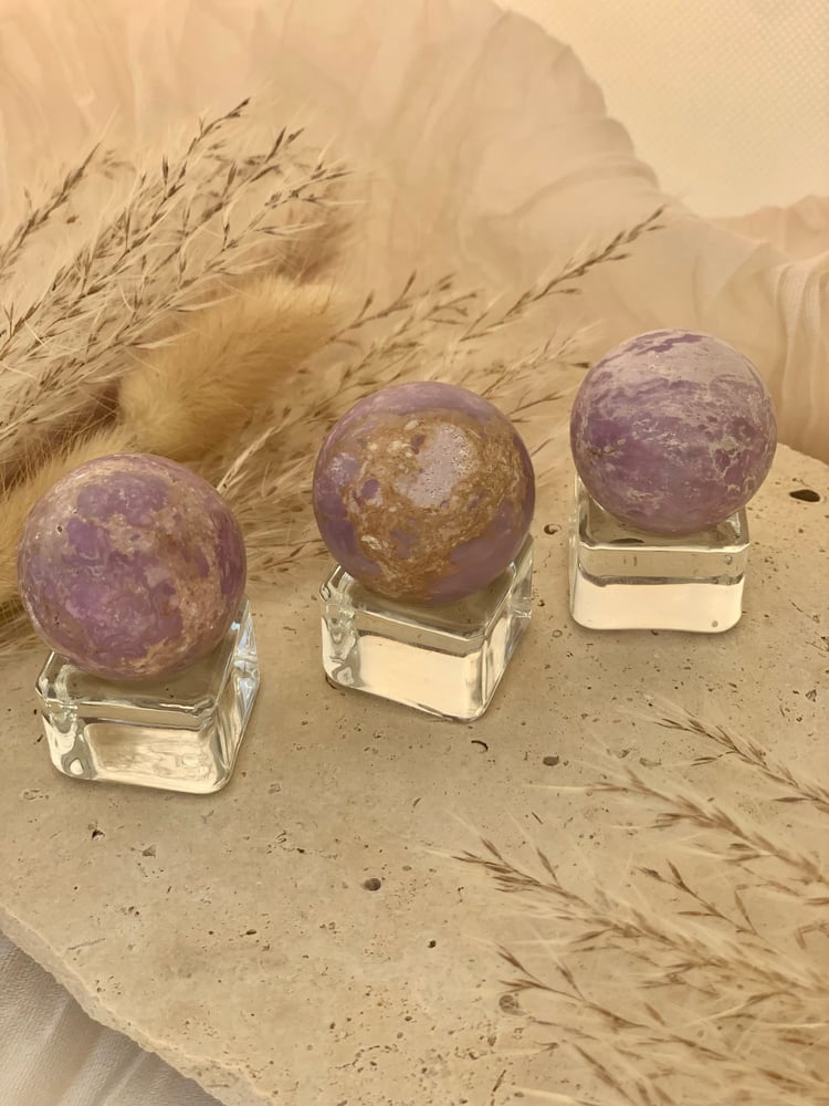 Image of Phosphosiderite Spheres (sml) 