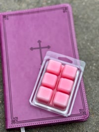 Image 2 of God's Daughter | Soy & Beeswax Melt Clamshell