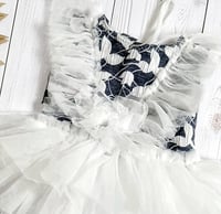 Image 2 of Sitter photo session set set | Evie | age 9-12 months | white | navy blue