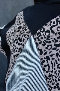 Image 3 of RAYA Hoodie, brown leo