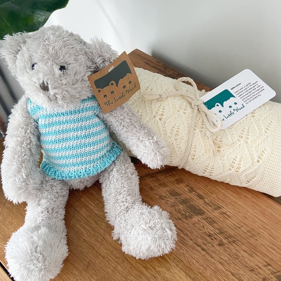 Image of Baby Bundle - Baby blanket and teddy