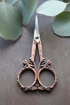 Image of Dragonfly Embroidery Scissors 