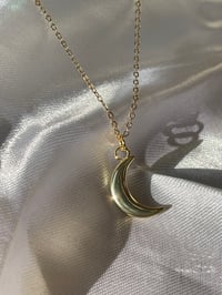 Image 2 of Dazzling crescent 