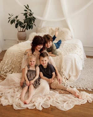 Image of Motherhood studio minis 2026