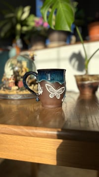 Image 2 of Butterfly mug 03