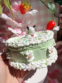 Image 3 of Pocha fake cake jewelry box 🐶