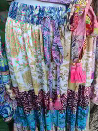 Image 5 of Patchwork trousers / Culottes pink tassle