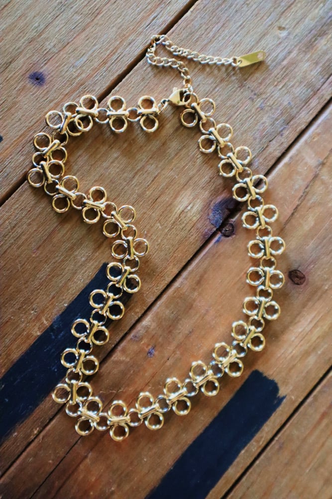 Image of “Flowerchild Choker”