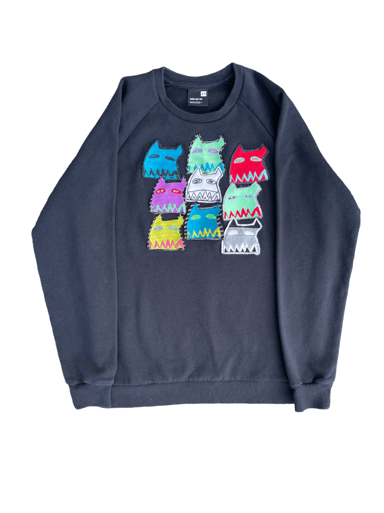 Creature sweater [M]