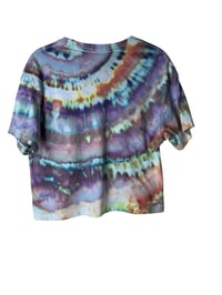 Image 5 of S Crop Tee in Alchemy Agate Ice Dye