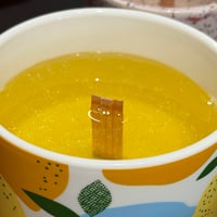 Image 3 of poppyseed lemon scented candle