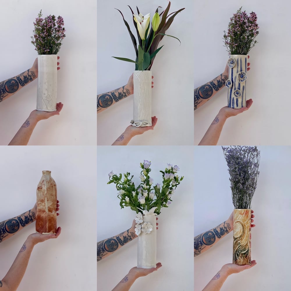 Image of Floral vase making 