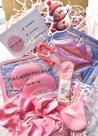 Image 1 of Mini self care hamper + Xmas freebies