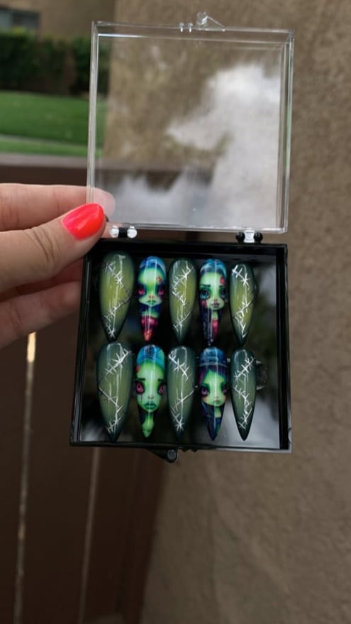 Image of Zombie Girl Nails