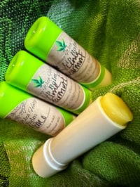 Image 4 of Lip healing sticks 