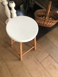 Image 3 of Tabouret