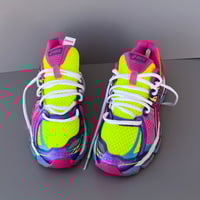 Image 3 of  size: us8.5 uk6 eu40 cm25.5