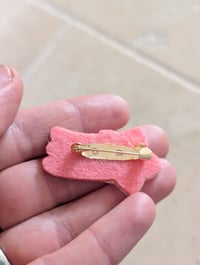 Image 2 of Broche étoile à paillettes 