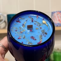 Image 3 of driftwood scented candle