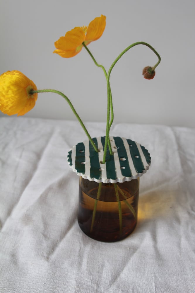 Image of Ikebana Vase Topper - Scalloped