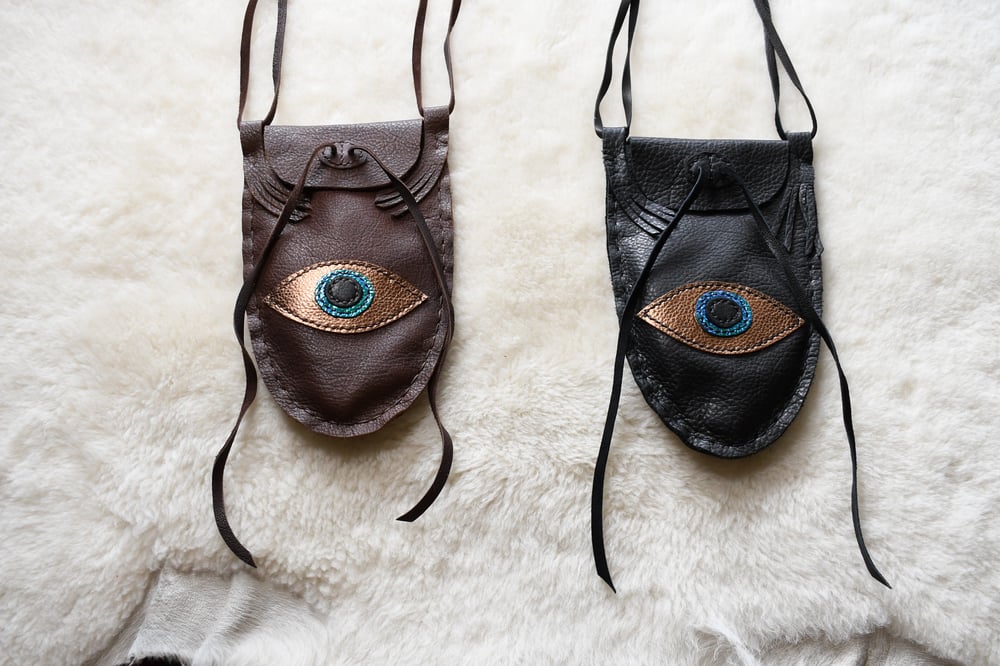 Image of All Seeing Medicine Bag Fringeless
