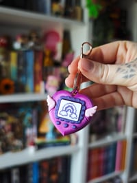 Image 4 of Tamagotchi clickers Corazones