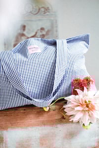 Image 10 of Tote bag [Vichy bleu foncé]