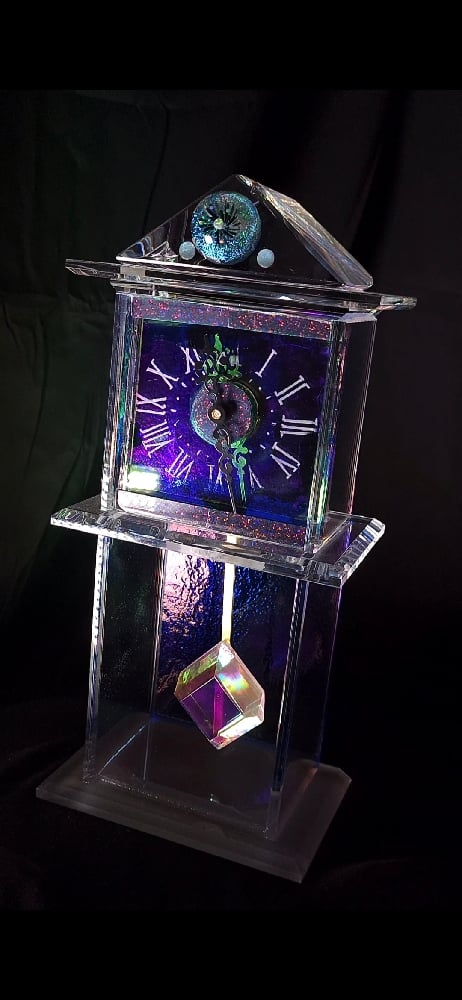 Image of "Lightyears" pendulum clock 