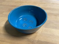 Image 6 of Medium Pet Bowl