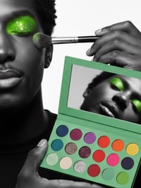 Image 2 of Alien Glam Invasion(Eyeshadow Palette)
