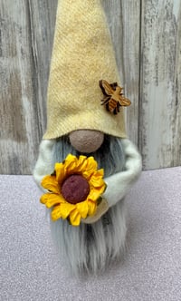 Image 3 of Lemon Merinowool Wee sunflower Bee Gnome