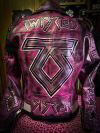 Image 2 of The twisted sister (restoration custom)