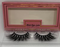 lashes Rebelde