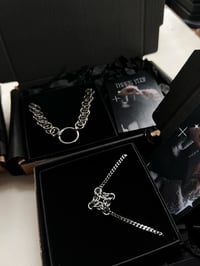 Image 3 of Helena Choker