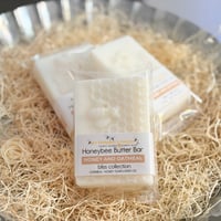 Image 5 of Honey and Oatmeal Honeybee Butter Bar
