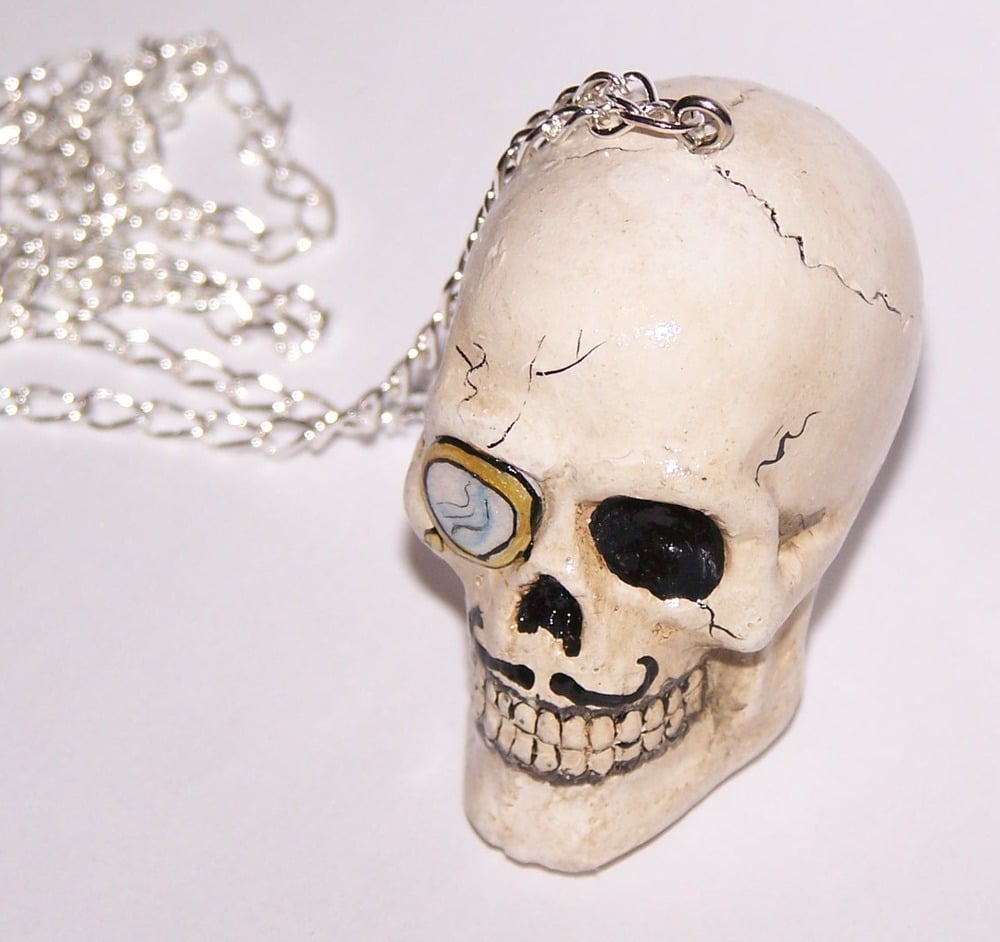 large skull necklace