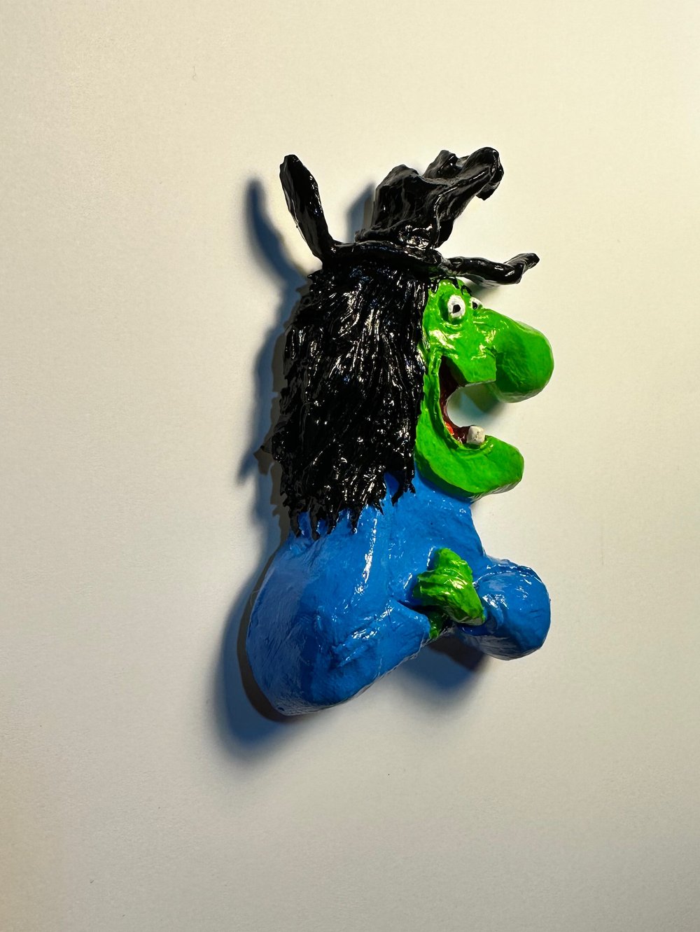 Witch Hazel Magnet