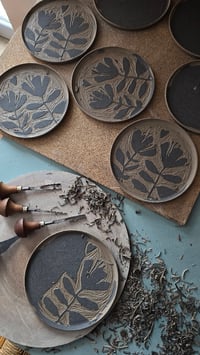 Image 6 of Tulip • Handcarved gres plate