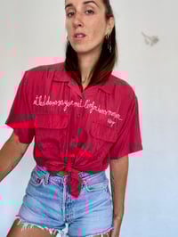 Image 1 of Chemise en soie "l'enfer dans mon coeur"