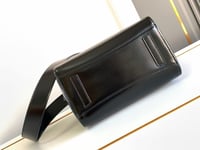 Image 8 of Antigona Bag