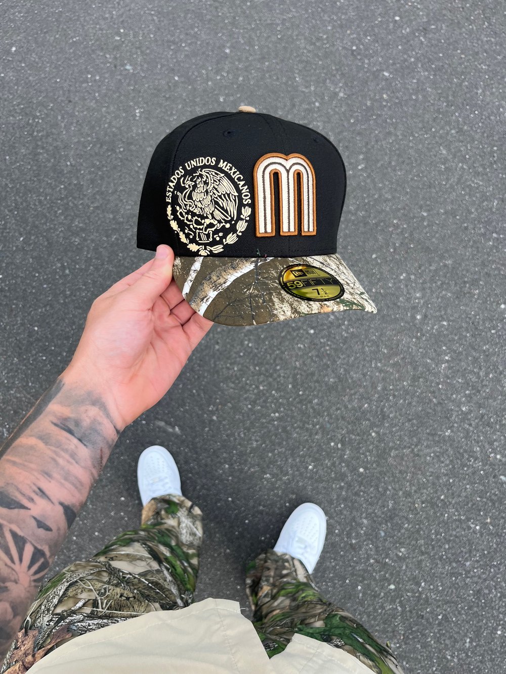 Image of REAL TREE BRIM BLACK MEXICO CUSTOM FITTED CAPS 