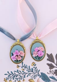 Image 1 of Pink carnations  