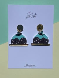 Image 1 of Plum Puddings in mint pastel 