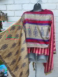 Image 14 of Kimono Stevie and matching cami set